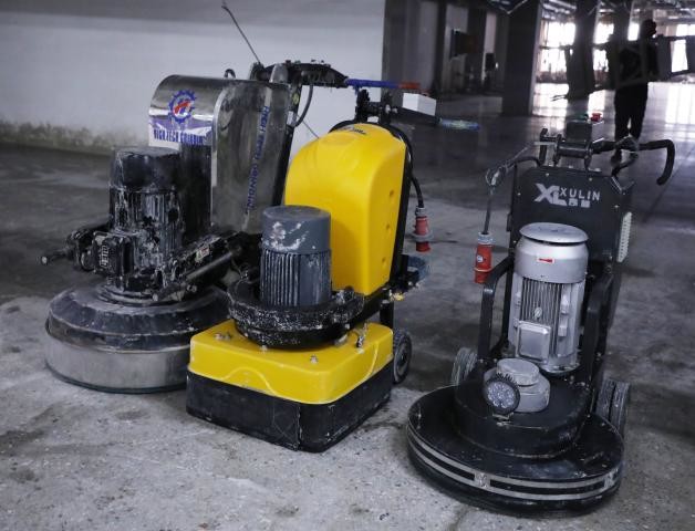 Anwendungsprozeß des Joaboa-Technologie-wasserbasierten Bodens, der System verhärtet